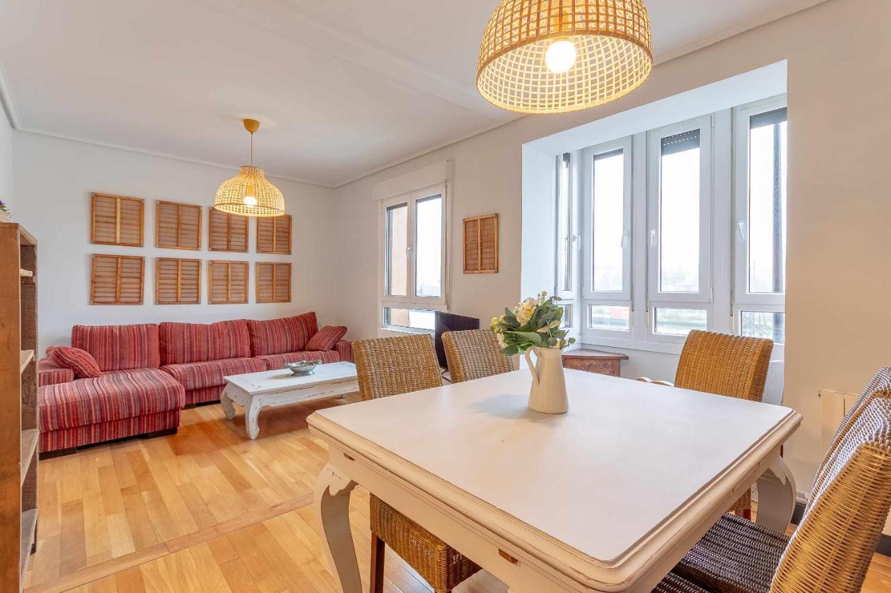 Apartamento Kuia Con Vistas Frontales A La Ria De Bilbao Cerca Del Metro エランディオ エクステリア 写真